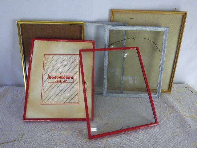 SIX PHOTO FRAMES FOR YOU TO RESTORE.SHABBY CHIC/PAINT TO SUITE YOUR STYLE, ADD YOUR PERSONAL FLAIR