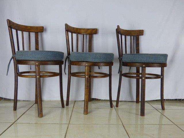 WOW! THREE STUNNING VINTAGE THONET  STYLE BENTWOOD CHAIRS IN GREAT CONDITION w CUSHIONS! bid/chair