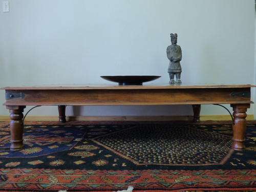 A MAGNIFICENT LARGE DESIGNER CENTRE COFFEE TABLE WITH STUNNING CHUNKY LEGS!!!