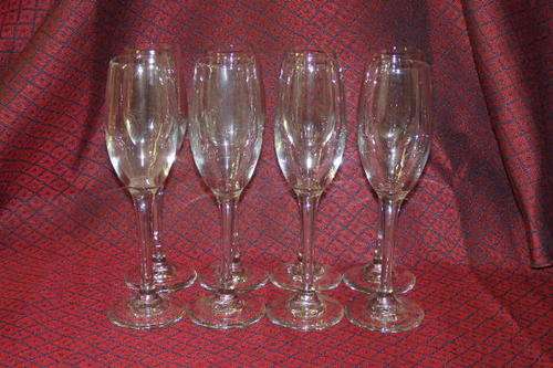 A FANTASTIC SET OF 8 (TALL) STEMMED "FLUTED" CHAMPAGNE GLASSES IN AWESOME CONDITION