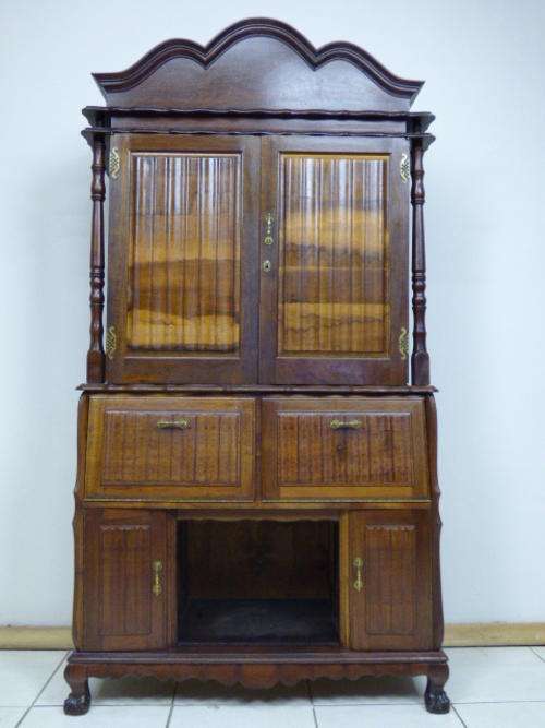 A GORGEOUS AND UNUSUAL IMBUIA BALL & CLAW ALL PURPOSE CABINET. BEAUTIFUL DETAIL!!!