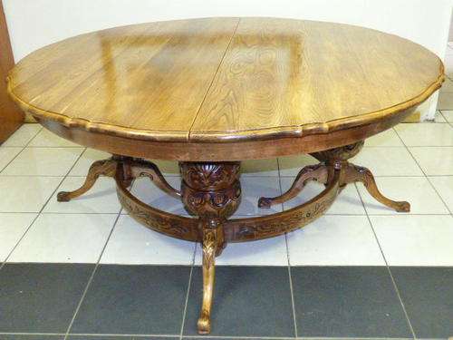 A MAGNIFICENT "COMMISSIONED" HAND CARVED SOLID OAK "EXTENDABLE" 8 SEATER DINING ROOM TABLE! WOW!!!
