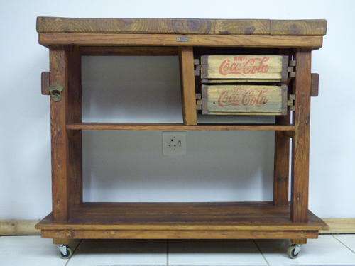 A STUNNING LAMINATED BUTCHERS BLOCK WITH DRAWS AND SHELVES, AWESOME IN ANY COUNTRY KITCHEN/LAPA!!