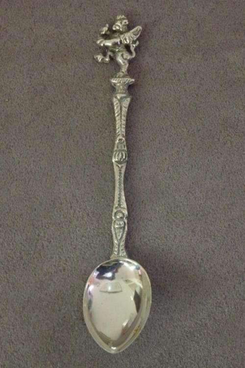A FANTASTIC VINTAGE ITALIAN MADE "UGO BELLINI" SILVER PLATED "WINGED LION" TEA/ SUGAR SPOON