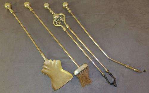 A MAGNIFICENT VINTAGE/ ANTIQUE? (HEAVY) SOLID BRASS FIRE POKER SET INCL THE SPADE, TONGS & ASH BRUSH