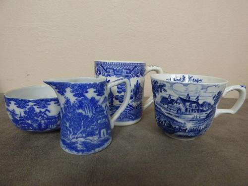 A LOVELY LOT OF MIXED ORIENTAL THEMED PORCELAIN, MUG, TEA CUP, SUGAR BOWL & MILK JUG!!!