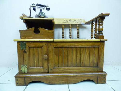 A STUNNING VINTAGE STAINED PINE TELEPHONE TABLE w STORAGE DRAWER IN EXCELLENT CONDITION! BEAUTIFUL!