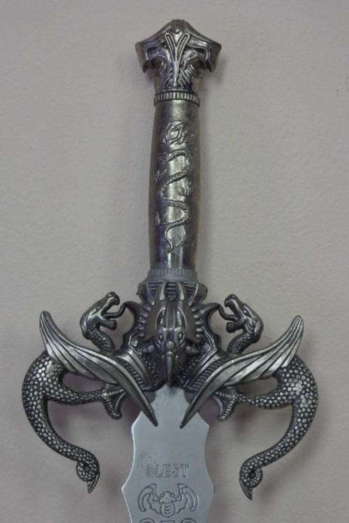AN AWESOME AND UNUSUAL "BLEST" DRAGON SWORD WITH A DOUBLE DRAGON HANDLE & THEMED ENGRAVED DETAILING