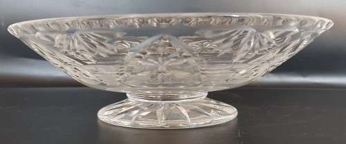 A beautiful cut crystal centre table bowl
