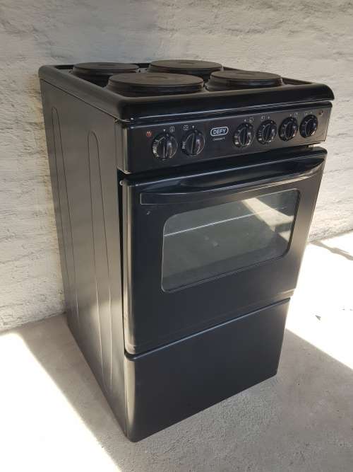 A Defy Compact 4 plate electric stove - working perfectly!