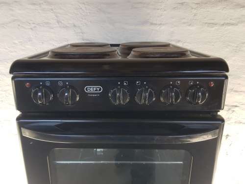 A Defy Compact 4 plate electric stove - working perfectly!