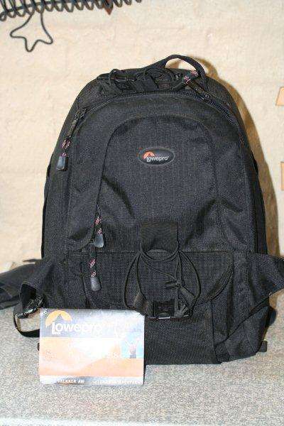 LOWEPRO CAMERA BACKPACK