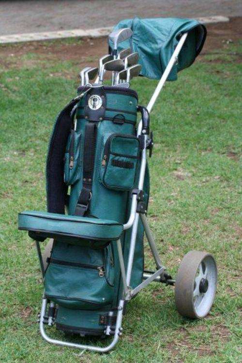 CRAZY! CRAZY! CRAZY! A FULL GOLF SET STARTING AT R1...
