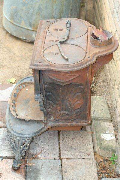 small_coal_stove_009.jpg