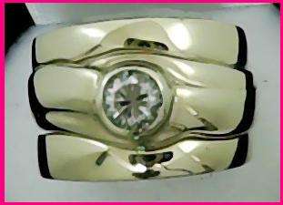 SOLID GOLD 3 Piece 9ct Yellow gold ring