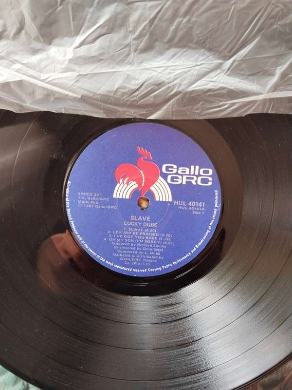LUCKY DUBE - SLAVE - VINYL LP