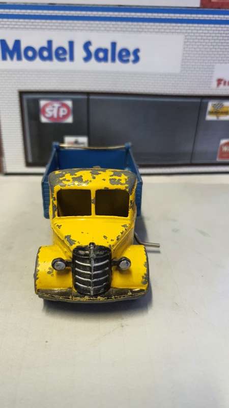 Dinky Toy. Bedford Tipper Truck (working order)