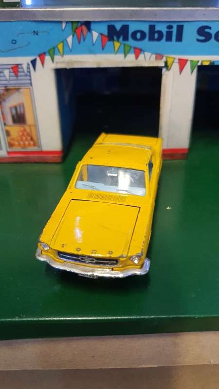 Dinky Toy. Ford Mustang