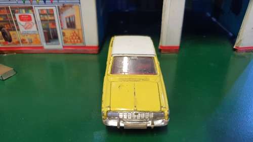 Dinky Toy. ford Taunus 17M
