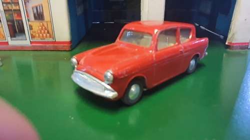 Spoton. Ford Anglia