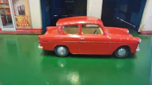 Spoton. Ford Anglia