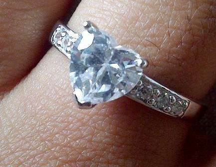 SOLID STERLING SILVER CZ SWEET HEART RING