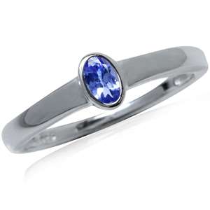 Solitaire Tanzanite ring