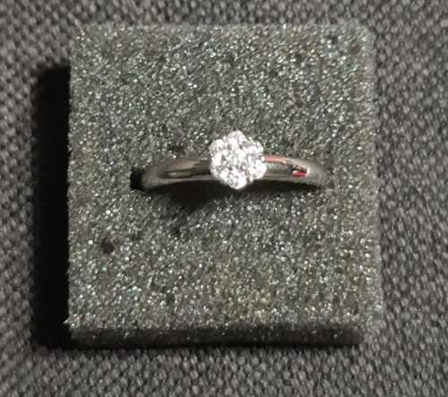 ***LUXURY 925 CZ CLASSIC CLUSTER RING***