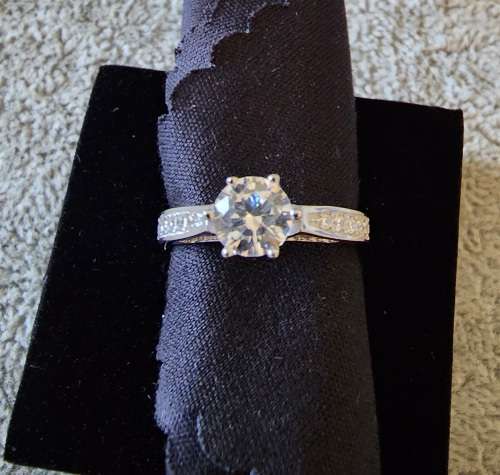 ***ETERNITY SOLITAIRE ELEGANT CZ 925 STERLING SILVER ENGAGEMENT RING***