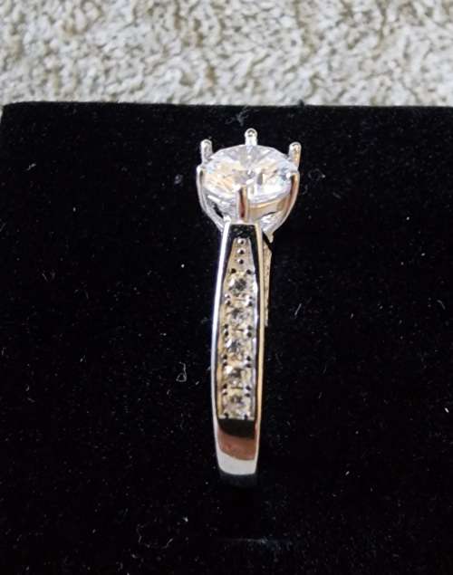 ***ETERNITY SOLITAIRE ELEGANT CZ 925 STERLING SILVER ENGAGEMENT RING***