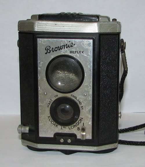 Vintage Brownie Reflex Box Camera