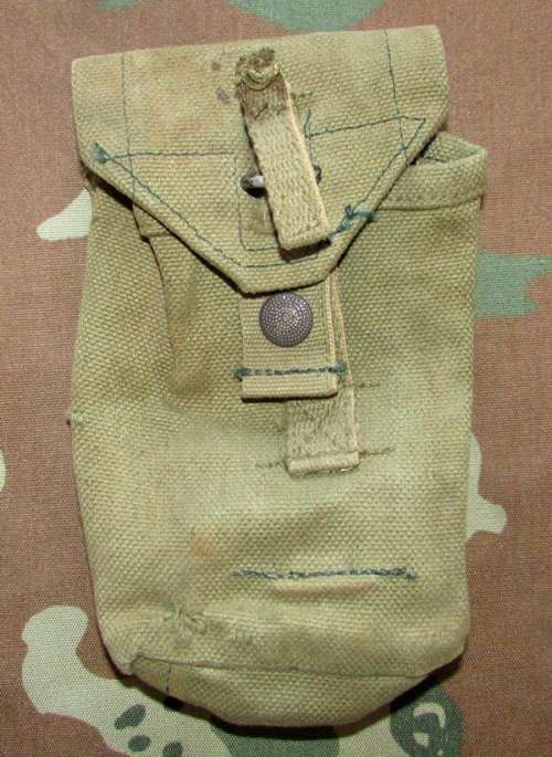 Rhodesia - " Pat 69 " Double FN Magazine Pouch