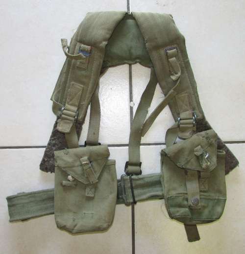 Rhodesia - PATU Skeleton Webbing with Extra Padding - Yoke, belt and 2 FN Pouches