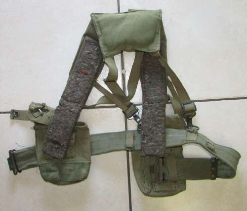 Rhodesia - PATU Skeleton Webbing with Extra Padding - Yoke, belt and 2 FN Pouches