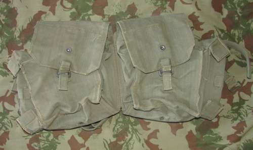 SADF - Webbing " Kidney Pouches " ( Excellent Condition )
