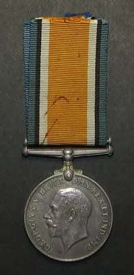 Full Size World War 1 War Medal ( Silver ) : 4-1867 Pte.F.Stoker. North.D Fus.