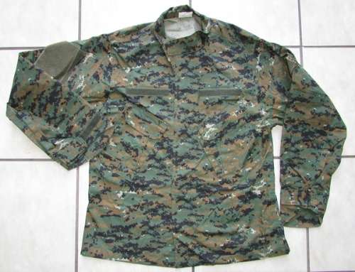US Navy Digital Camo Set ( Top Condition )