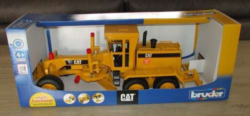 HUGE Bruder Model !! - 1:16 Cat