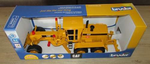 HUGE Bruder Model !! - 1:16 Cat