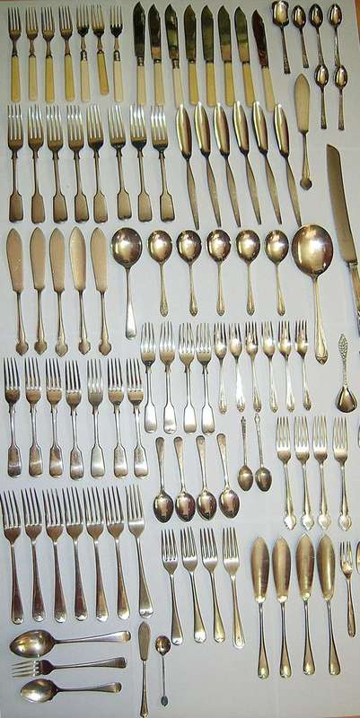Collection of over 100 Pieces of Quality Vintage Plated Cutlery