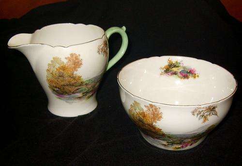 Shelley " Heather " Sugar Bowl and Milk Jug  - Mint Condition