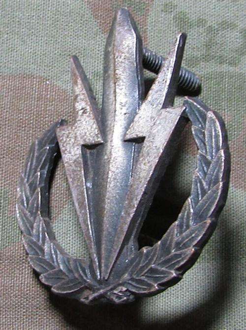 SADF - 4 SA Infantry Cap Badge