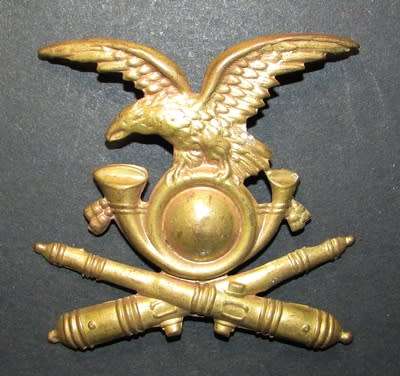 World War Two Era Italian Alpine Artillery Cap Badge