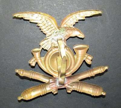 World War Two Era Italian Alpine Artillery Cap Badge
