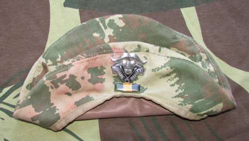 SADF - 32 Battalion Camo Beret ( Complete )