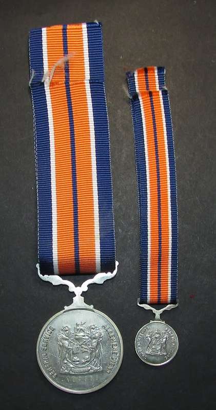 SADF - Full Size General Service Medal with Miniature - Numbered 109686