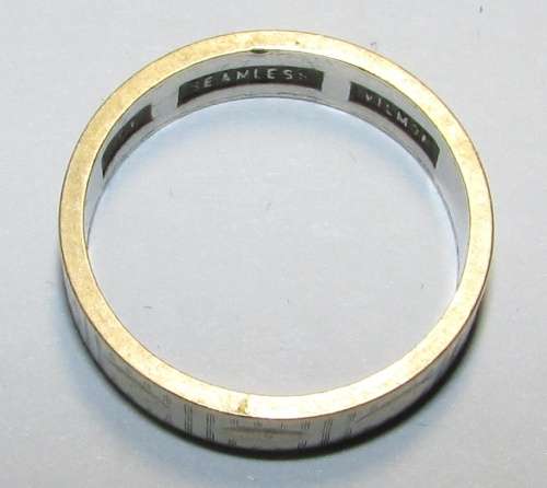 Ladie's 9CT Gold Ring  - 2.7 Grams