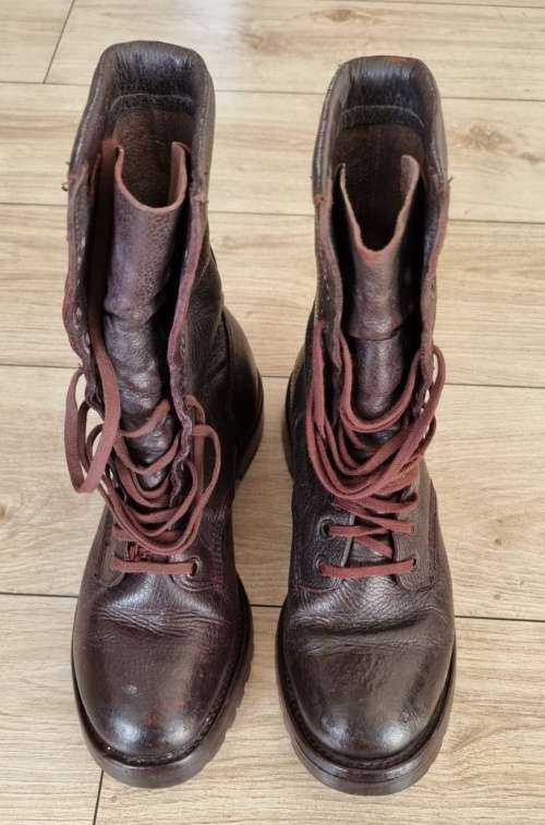 SADF - Parabat/Special Forces Army Jump Boots ( Size 8 )