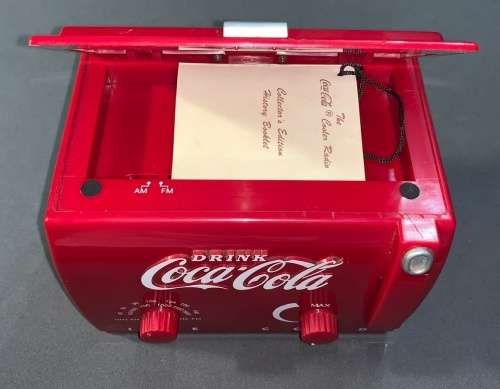 Vintage Retro Coca Cola Collectors Radio from the 1990`s