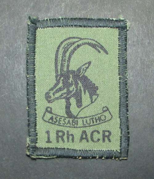 Rhodesia - 1 Armoured Cap Regiment Camo Cap Badge - Top Condition
